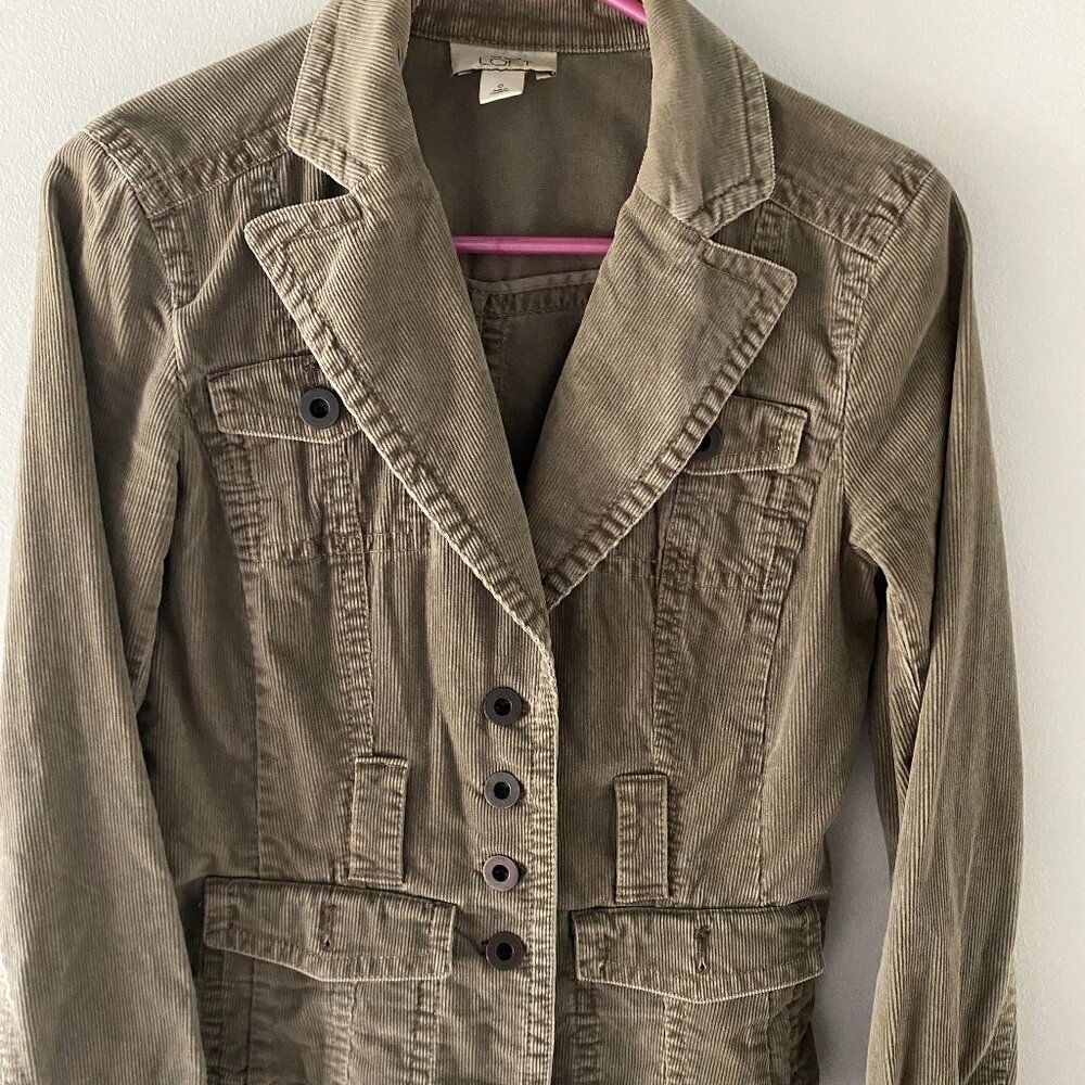 LOFT Fitted Corduroy Jacket in Olive Green size 0